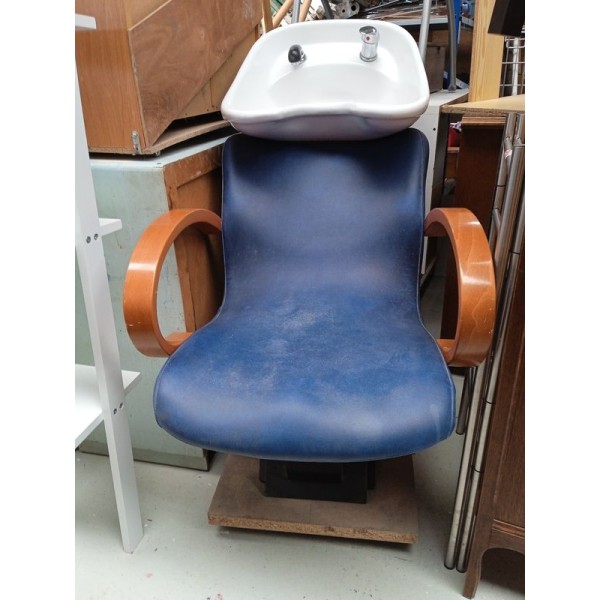 Fauteuil de coiffeur avec bac